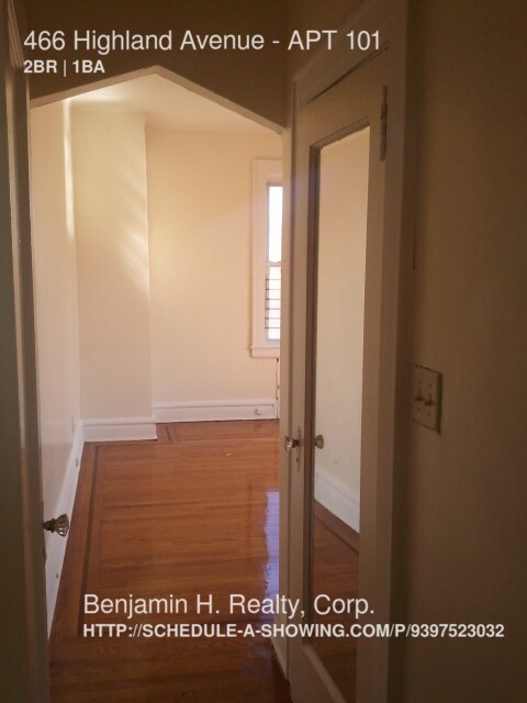 Building Photo - 466 Highland Ave