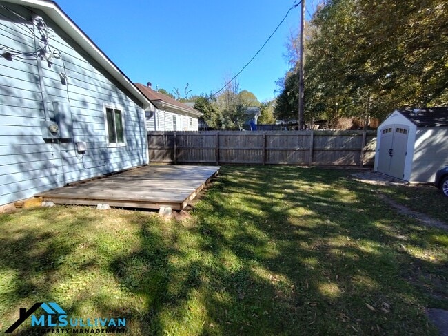 Photo - 1202 Liberty St House