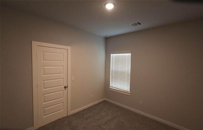 Foto del edificio - 8587 Blueberry Ash St