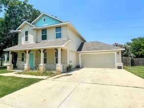 Building Photo - 1009 Mellow Breeze