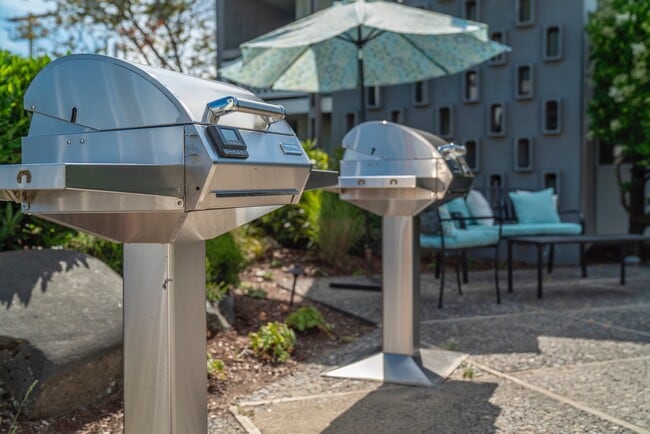 Explore Trellis Pointe Apartments - Trellis Pointe Apartments