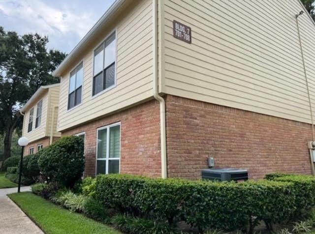 Building Photo - 14515 Wunderlich Dr