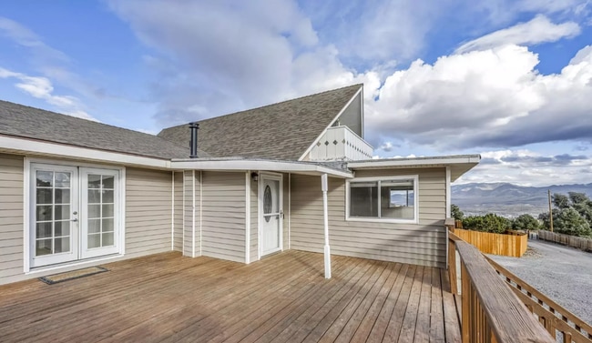 Building Photo - Charming 3-Bedroom Home in Mound House wit...