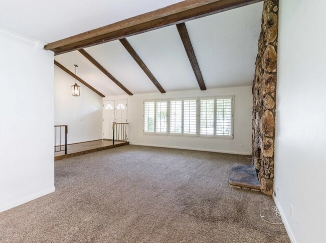Foto del edificio - Beautiful 4 bedroom home in Agoura!