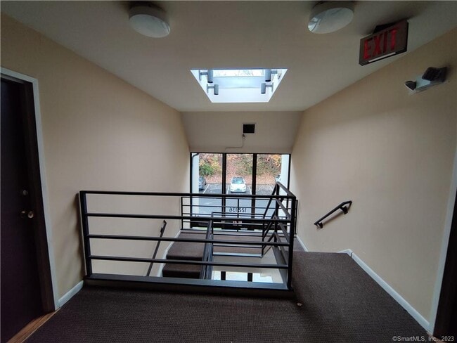 Building Photo - 175 Mill Pond Rd