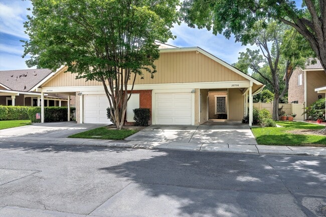 Building Photo - 22730 Bassett St