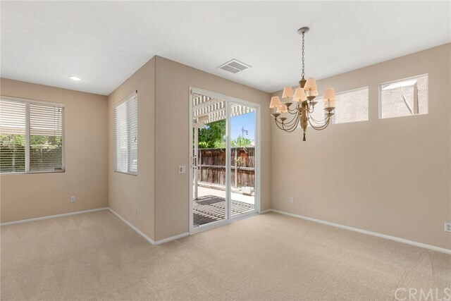 Foto del edificio - 110 N Rose Blossom Ln