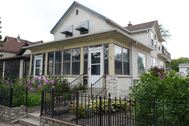 Welcome to 720 Jefferson - 720 Jefferson St NE