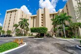 Foto principal - 7400 Radice Ct
