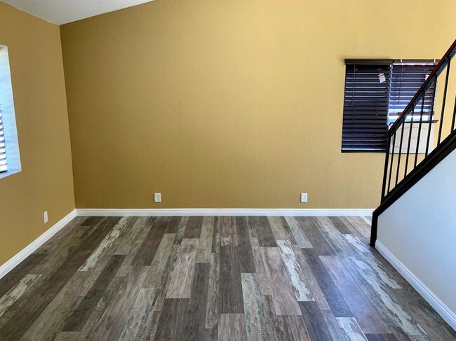Foto del edificio - 26933 Silver Lakes Pkwy