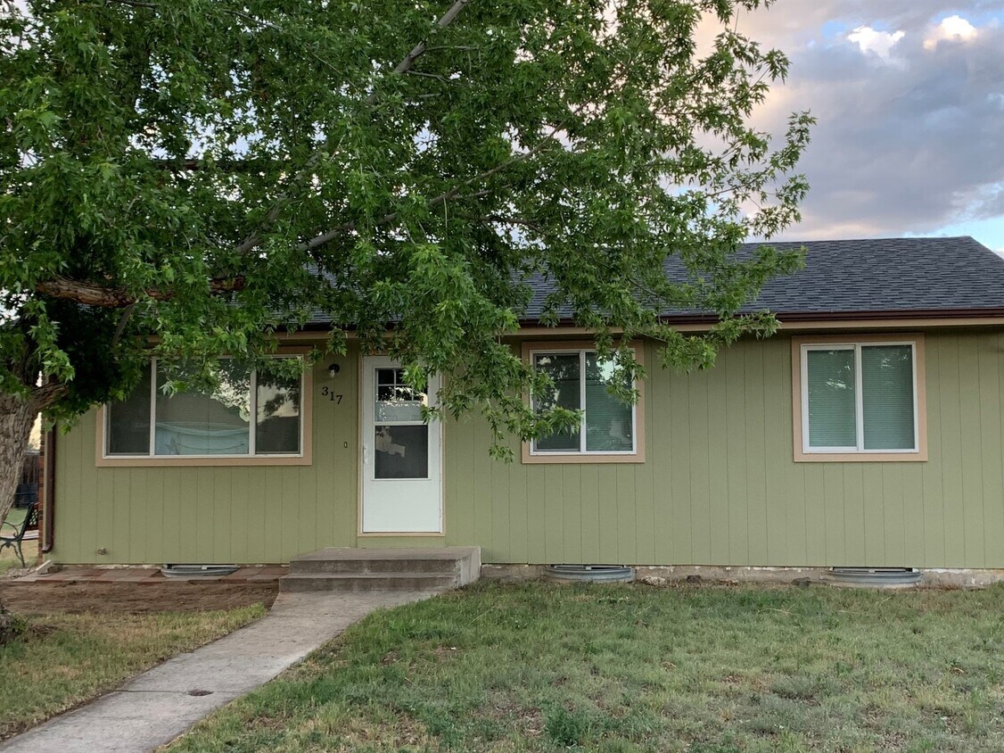 317 Stockton Ct, Gilcrest, CO 80623 House Rental in Gilcrest, CO