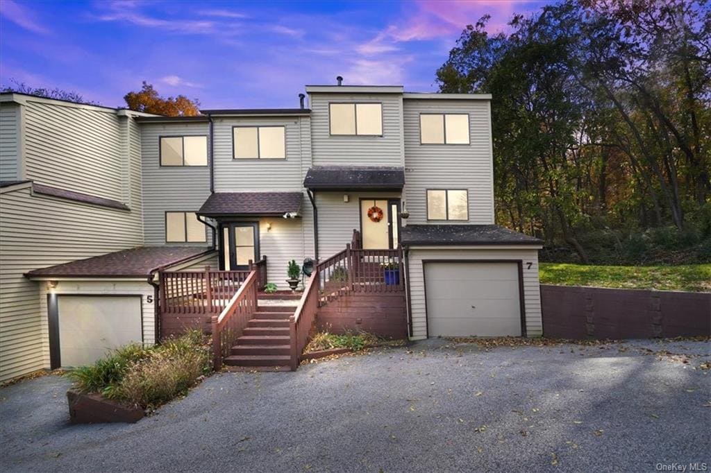 7 Cherry Ct, Woodbury, NY 10930 Townhome Rentals in Woodbury NY