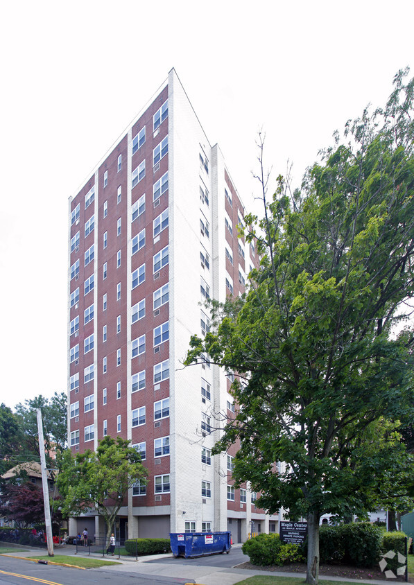 Foto del edificio - Maple Center