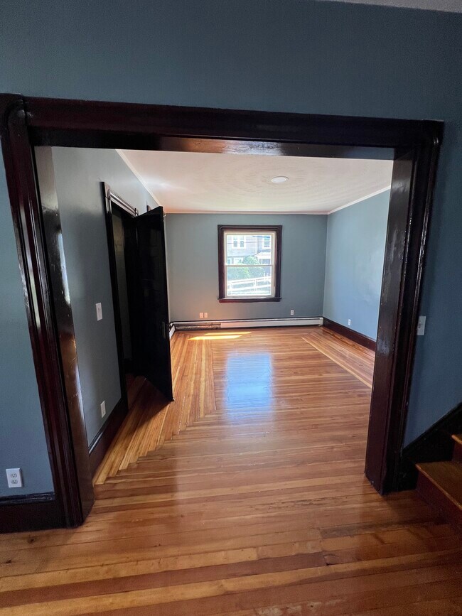 Foto del edificio - 8 Sayles Ave