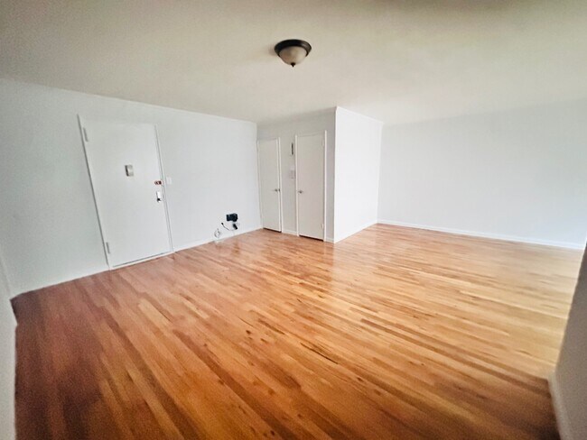 Foto del edificio - 210 Atlantic Ave