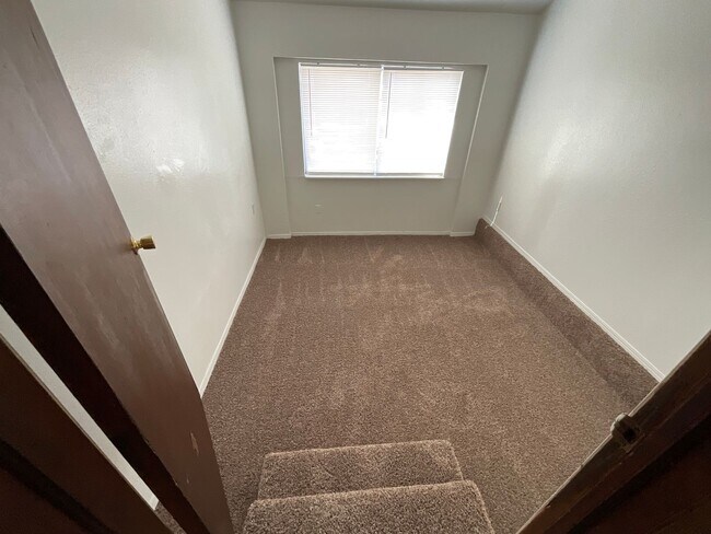 Foto del edificio - 1408 Oelke Dr