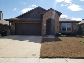 Building Photo - 421 Haddington St