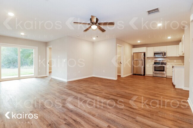 Foto del edificio - 54 Cottage Grove Dr