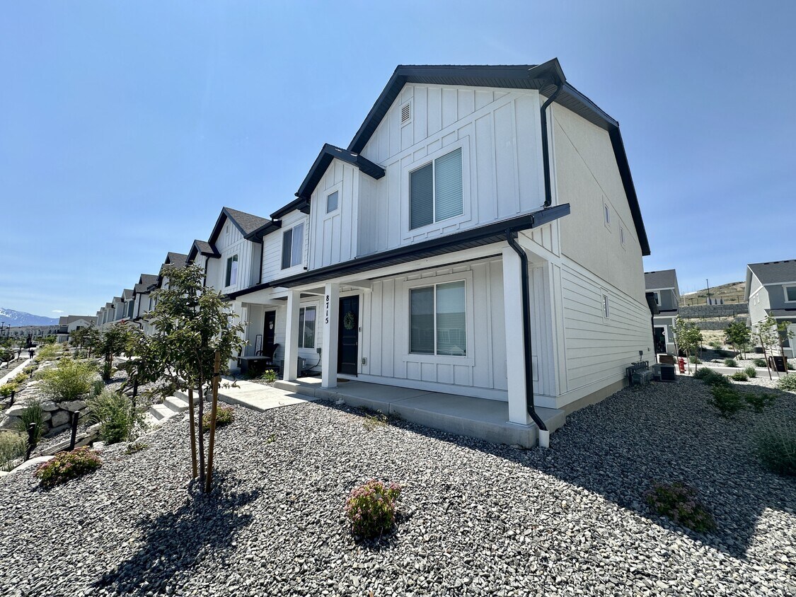 Foto principal - 8715 W Addie Dr