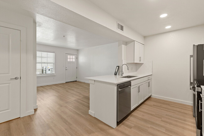 Renovated Kitchen - Pointe at North Penn