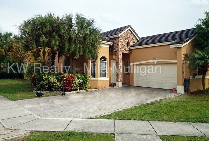 Foto principal - 6864 Spider Lily Lane, Lake Worth, FL, 33462