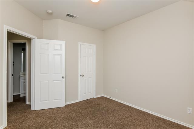 Building Photo - 210 Ridgeway Blvd