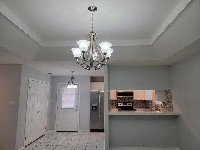 Foto del edificio - 4022 W Chapin St