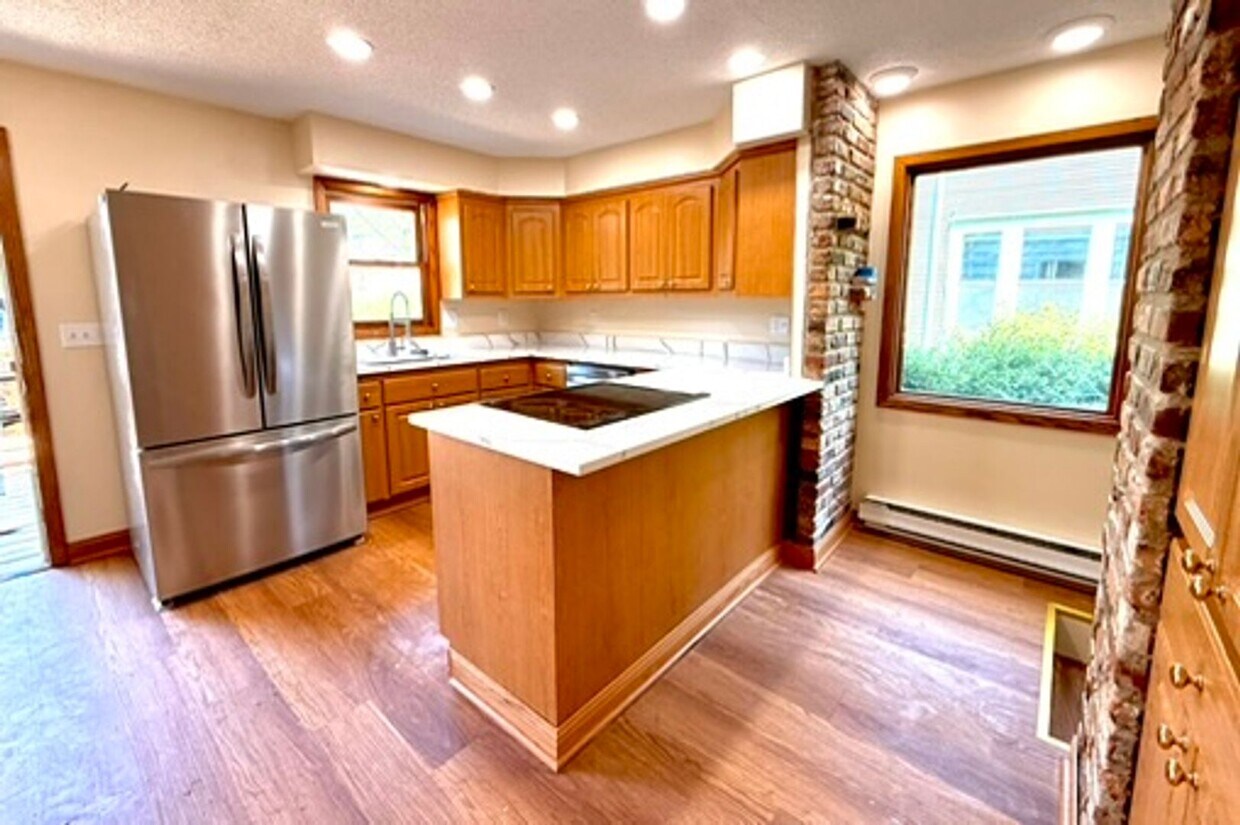 Foto principal - Renovated House for Rent!
