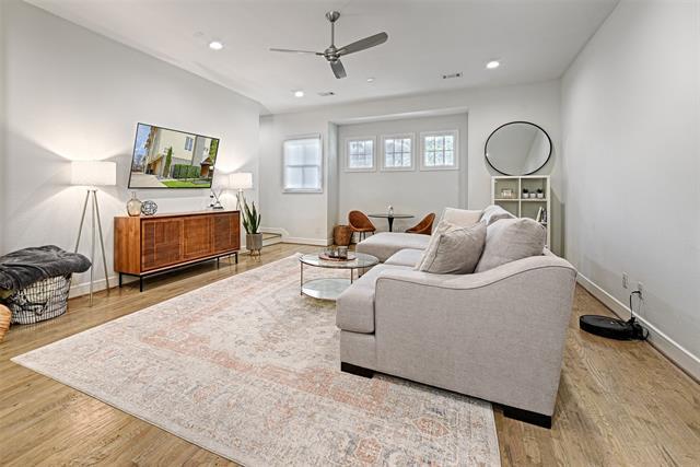 Foto del edificio - 5089 Gaston Ave