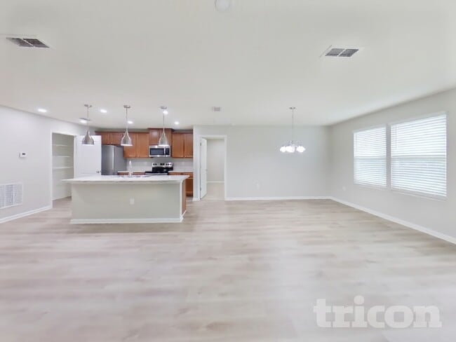 Building Photo - 2374 Sotterley Ln