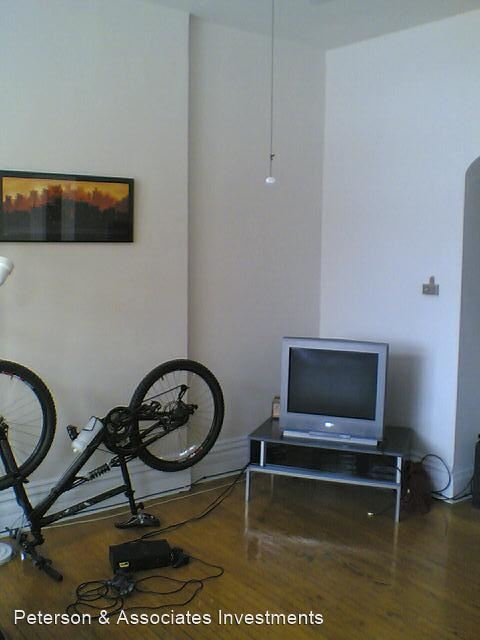 Foto del edificio - 1138 N Wolcott Ave