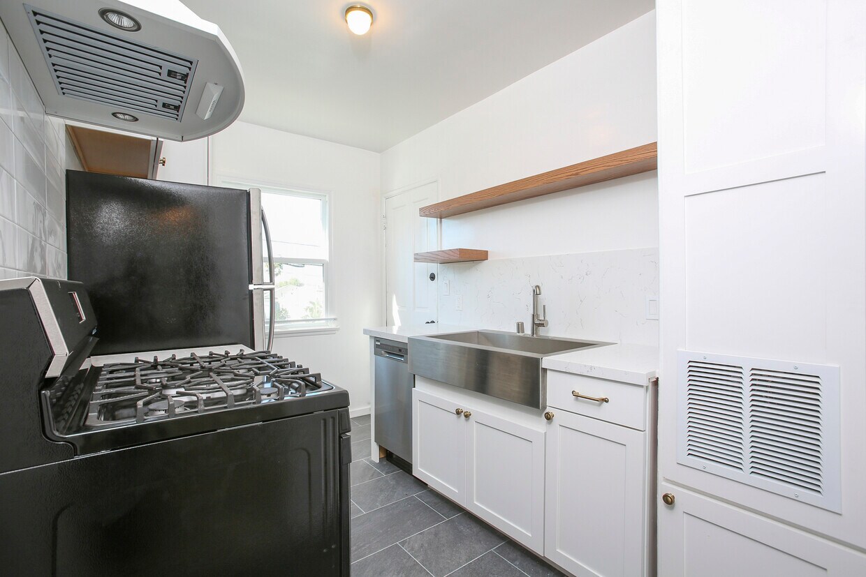 Foto del edificio - 1321 Oak St