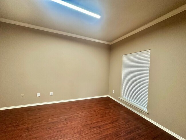 Foto del edificio - 4 BED 2.5 BATH IN PFLUGERVILLE TX!!! New Management