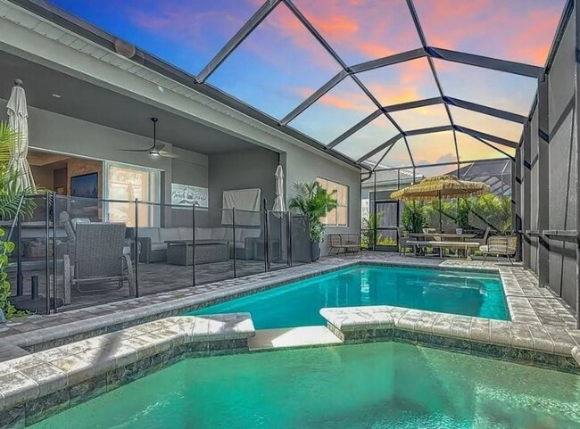 Foto del edificio - Luxury Lakeview Oasis with Pool & Spa – Br...