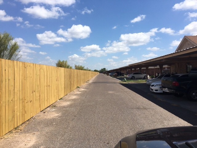 Foto del edificio - 1811 Aruba Dr