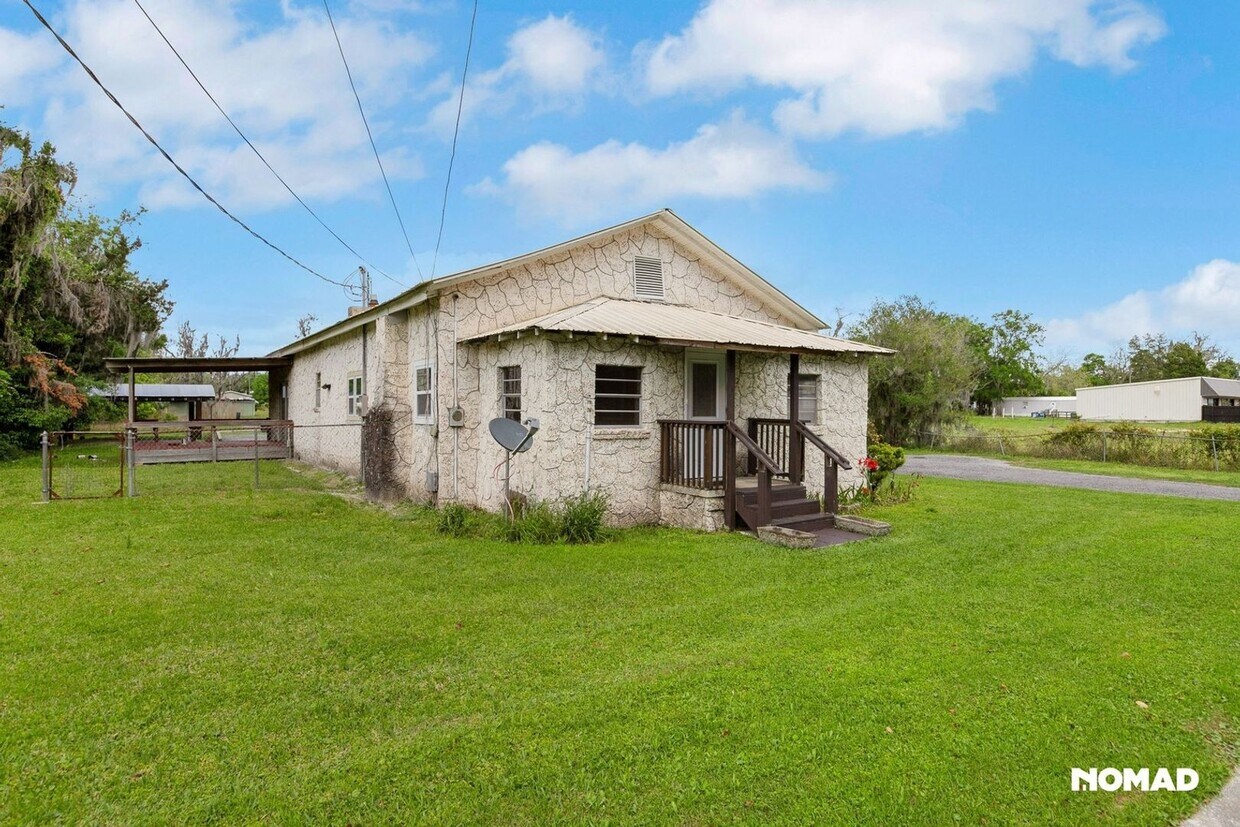 Foto principal - Charming 3BR House in Lake Butler