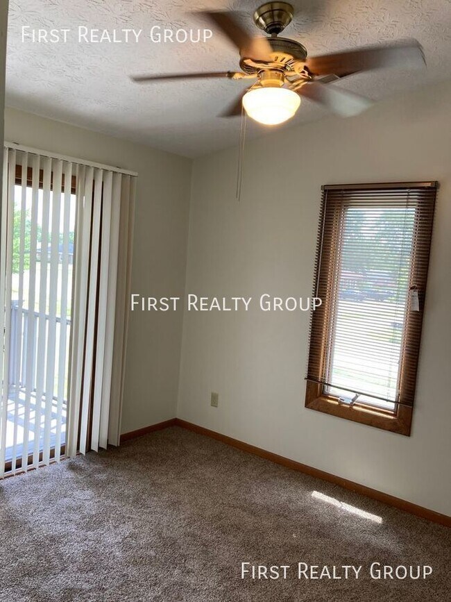 Foto del edificio - 1318 Lyons Rd