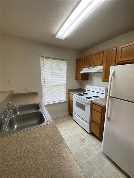 Foto del edificio - 417 Shadowbrook Cir