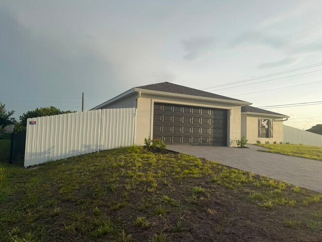 Foto del edificio - 2324 NW 25th St