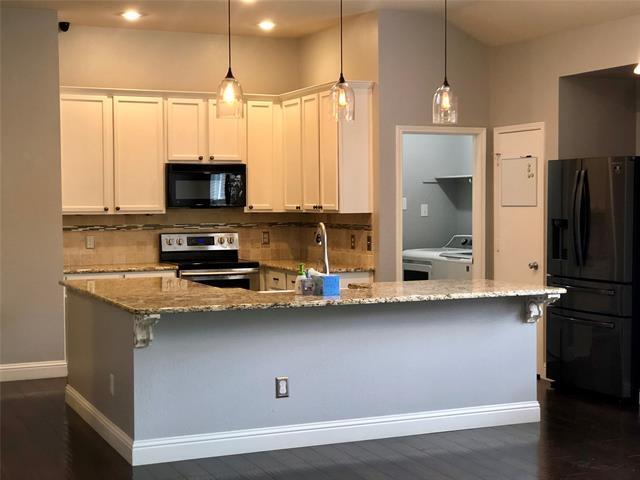 Building Photo - 2737 Laurel Oak Dr