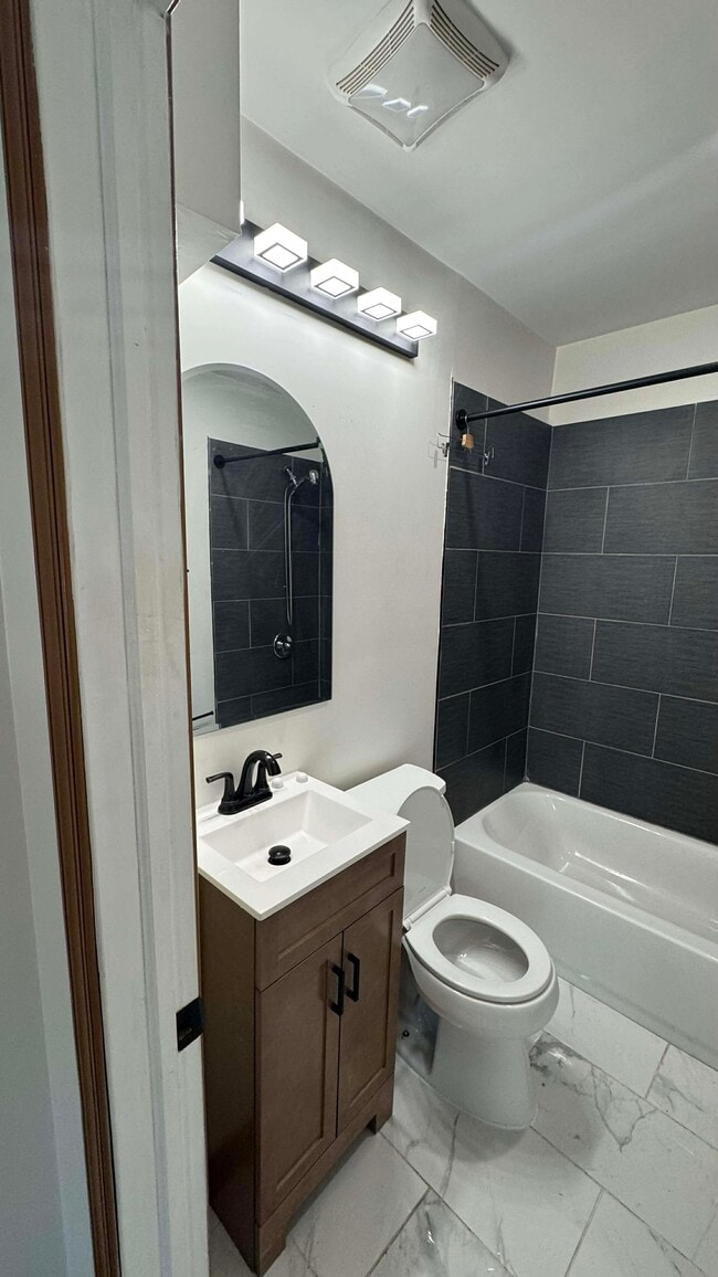 Foto del edificio - 2433 Druid Hill Ave