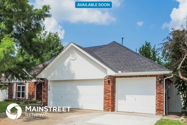 Building Photo - 2709 Berkley Dr