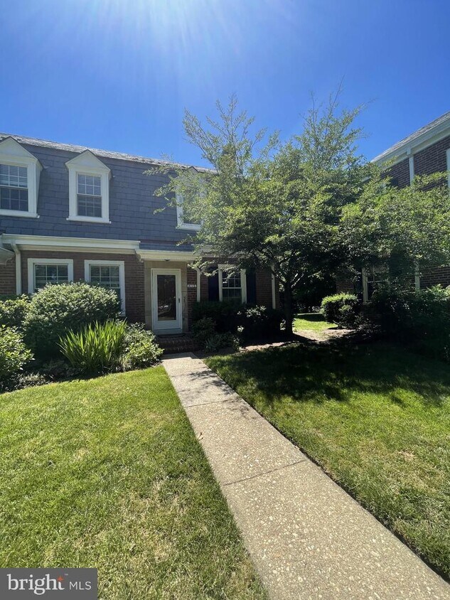 4116 36th St S, Arlington, VA 22206 Townhome Rentals in Arlington VA