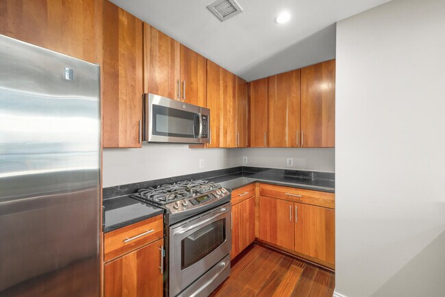 Foto del edificio - 2050 Jamieson Ave