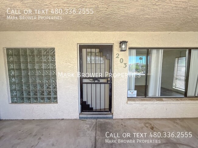 Foto del edificio - 214 E Ruth Ave