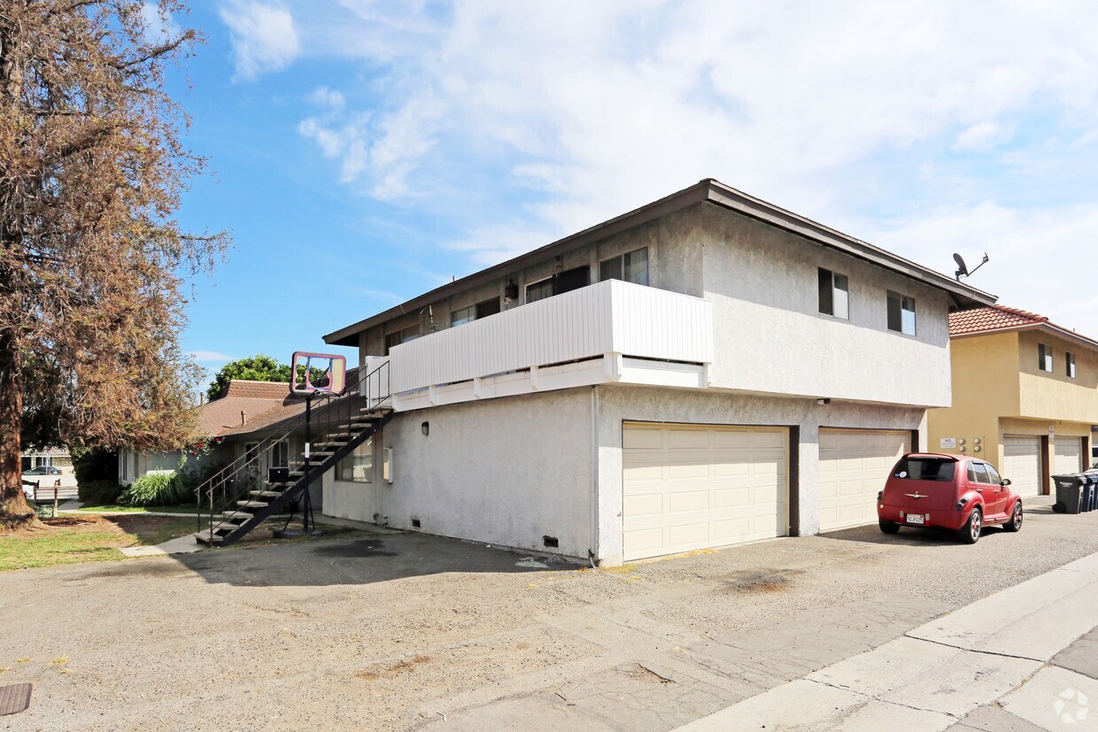 Building Photo - 7082 Heil Ave
