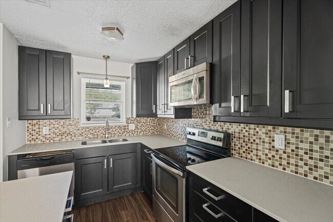Foto del edificio - 5005 Brighton Rd