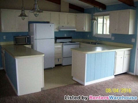 Building Photo - 3541 Sandpiper Rd