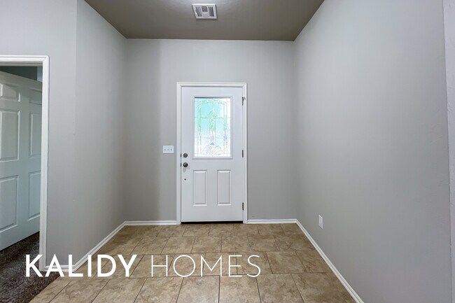 Foto del edificio - 2908 Cider Mill Ln