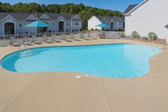 Building Photo - Hudson Woods